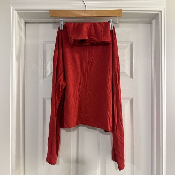 Express Cropped Sweatshirt Cowl Neck Red size small NWOT - Picture 1 of 5
